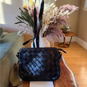 Vilenca Holland dark brown leather Crossbody